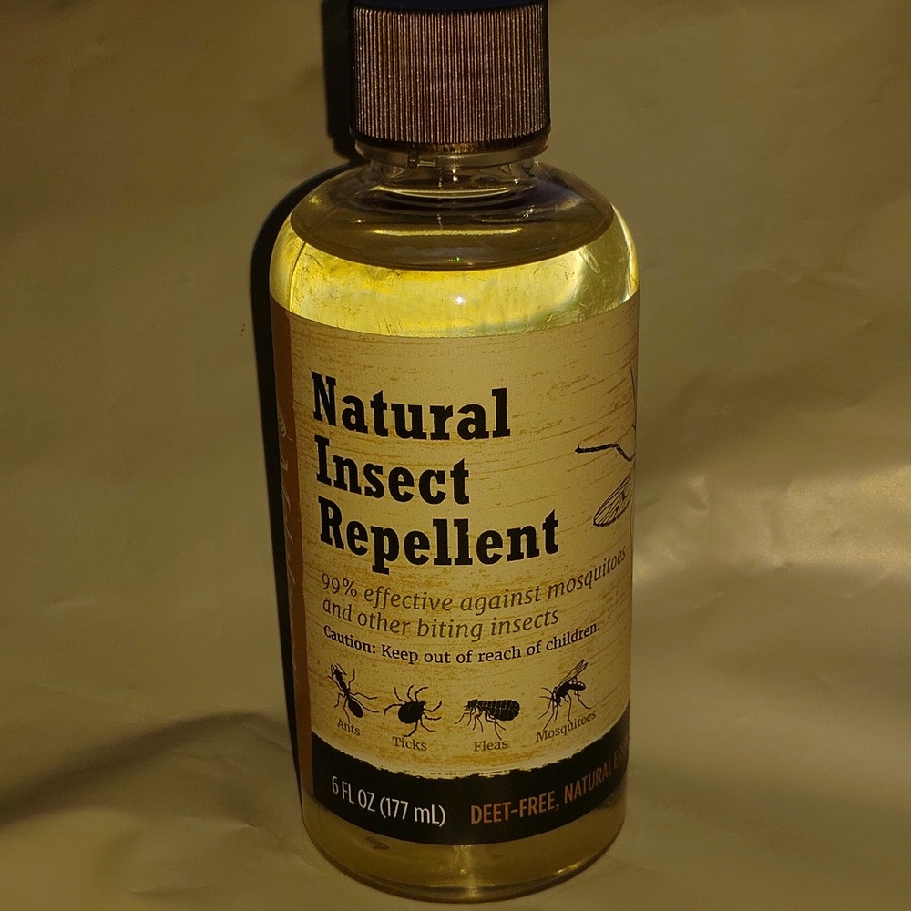 Natural Insect Repellent DEET-free dermatologist tested Essential Oils 6 fl. oz. - Picture 8 of 16